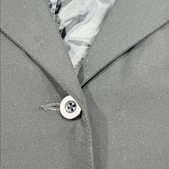 Liz Claiborne Black Blazer - Picture 4 of 4